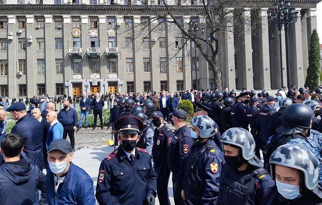 Организатора митинга в Северной Осетии арестовали на два месяца. Он объявил голодовку