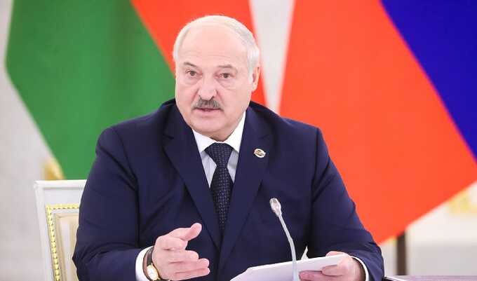 Из-за слов Лукашенко о Казахстане посла Беларуси вызвали в МИД РК