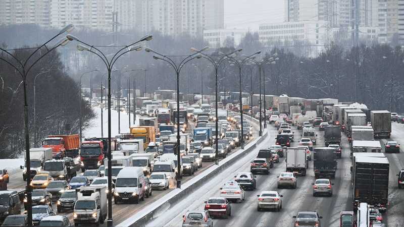 В Москве колесо на высокой скорости ударило женщину по голове
