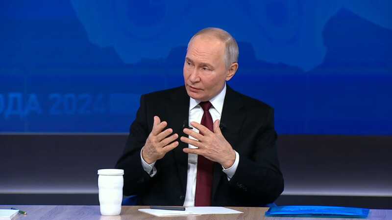 Путин с трудом сдержался от резких выражений, обсуждая «новые элиты» и «героев СВО»