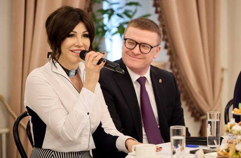 «Первая леди региона»: супругу Алексея Текслера продолжают официально представлять