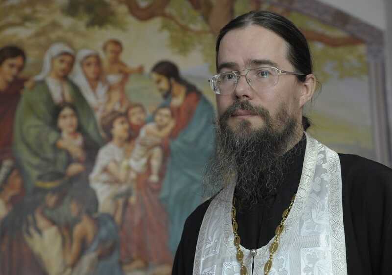 В Санкт-Петербурге священник заявил, что дети могут наследовать "склонность к греху", как и физические болезни