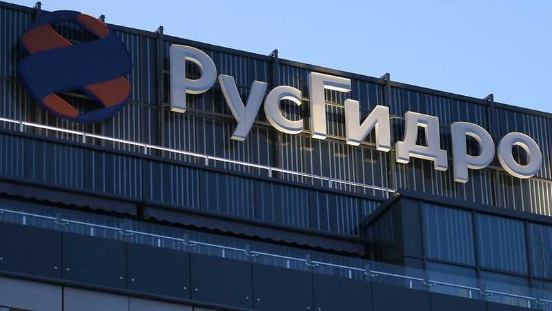 «РусГидро» расходует миллионы на аквариумы и вертолётные площадки вместо того, чтобы модернизировать инфраструктуру
