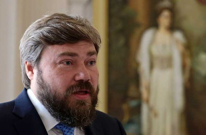 Олигарх Константин Малофеев нацелился на "Эксмо": Popcorn Books втянуло издательство в уголовное дело