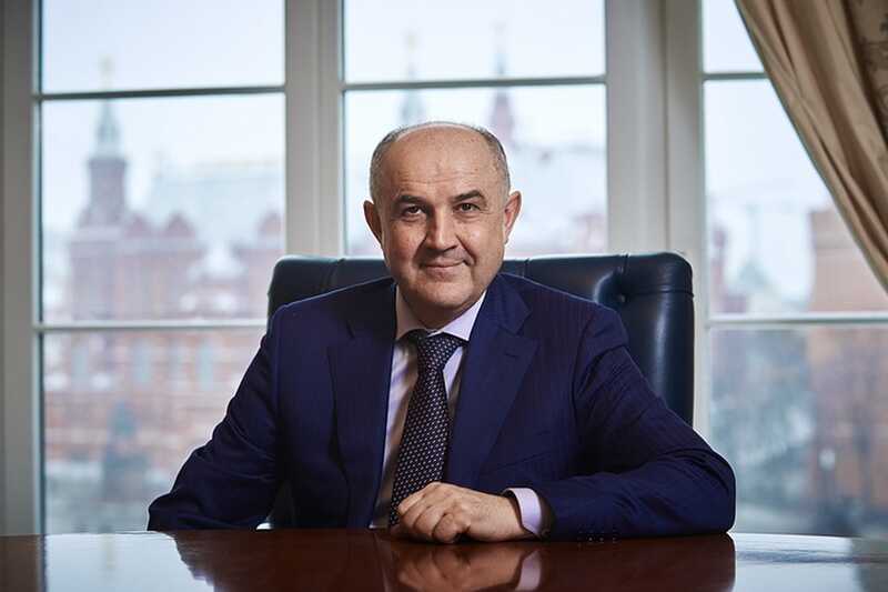 Сын бывшего топ-менеджера "Газпрома" Али Узденова начал продавать свои активы