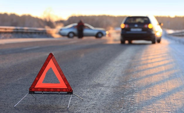 На пешеходном переходе в Конче-Заспе автомобиль насмерть сбил женщину и скрылся с места ДТП