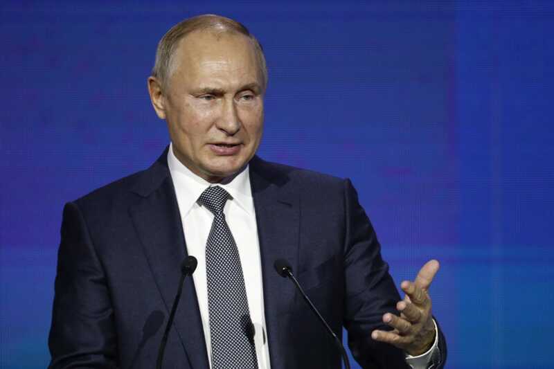 Путин отреагировал на повышение цен на автомобили шуткой и уверением в поддержке автопрома