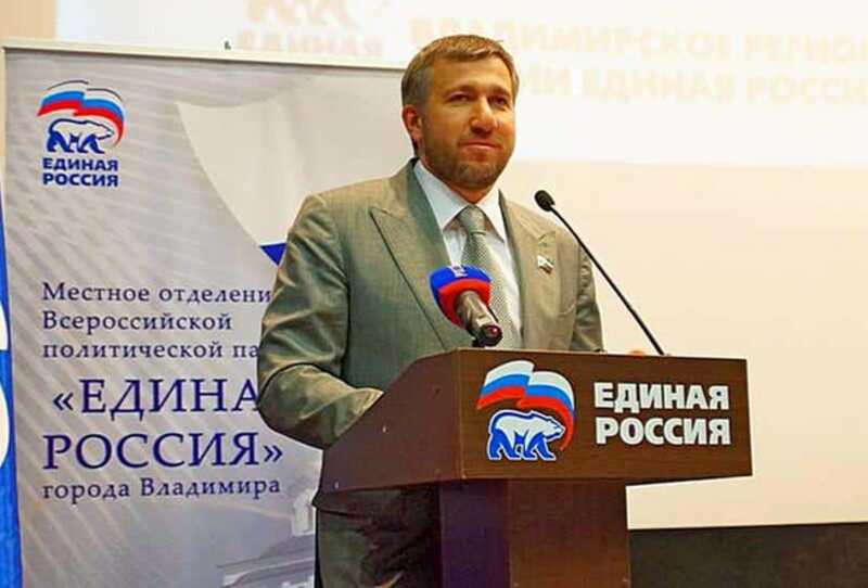 Депутат-мафиози Аникеев может утратить мандат из-за разоблачений и недовольства общества