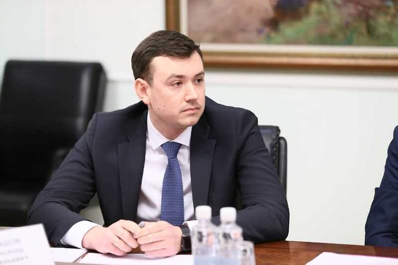 Суд заключил под арест бывшего заместителя губернатора Челябинской области Александра Богашова по делу о незаконной строительной деятельности