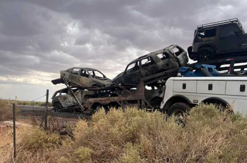 В Еврейской автономной области автопоезд и бетономешалка сгорели после аварии