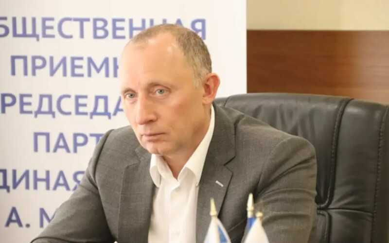 Заместитель главы Курской области Базаров был задержан по обвинению в присвоении 250 миллионов рублей во время строительных работ