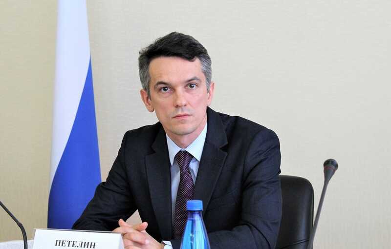 Увольнение руководителя Симферопольского района Крыма Сергея Петелина было перенесено из-за расследования ФСБ