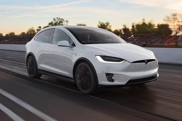 Электрокроссовер Tesla Model X взорвался после ДТП