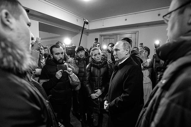 Путин встретился с инициативной группой граждан в Кемерово