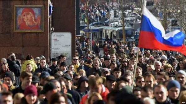 «Путин уходи!», «Путин вор», «Долой царя». В центре Москвы прошла антипутинская акция