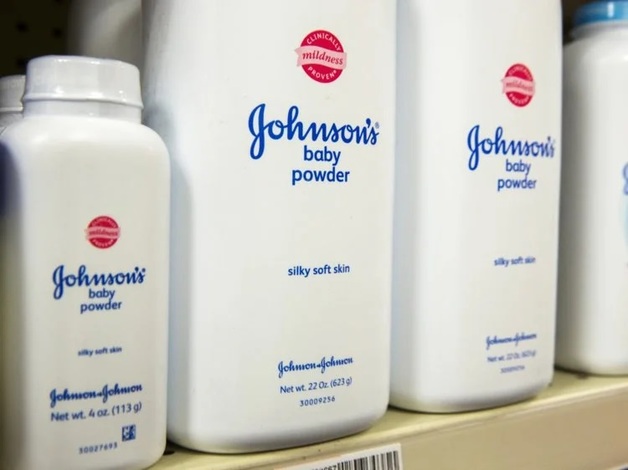 Присыпки от Johnson & Johnson десятилетиями отравляли людей