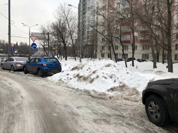 Полный список домов Москвы, во дворах которых вводят платную парковку