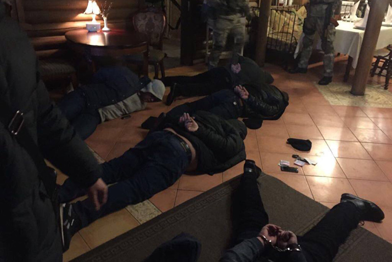 Задержание Поли Задержание Поли