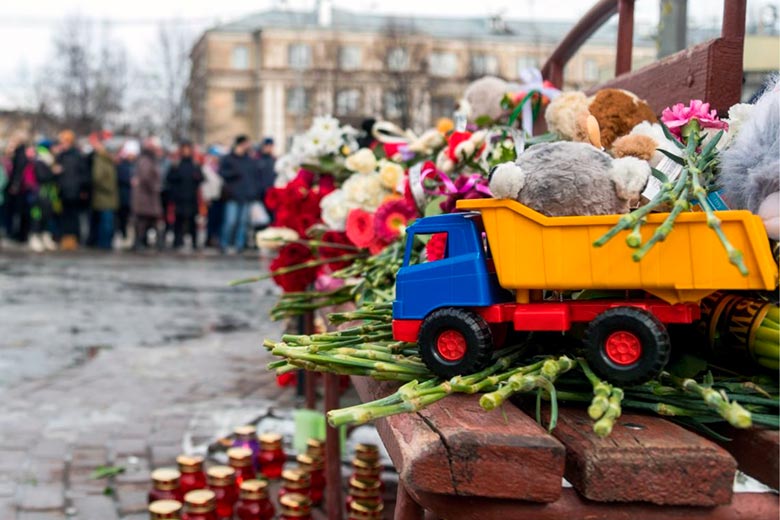 Пожар в торговом центре «Зимняя вишня» Пожар в торговом центре «Зимняя вишня»