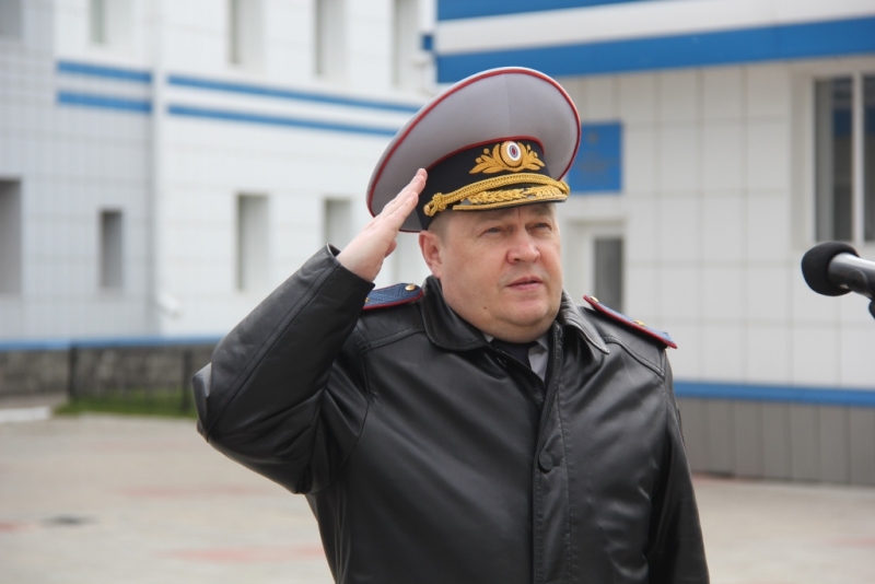 Капитаны против генералов Капитаны против генералов