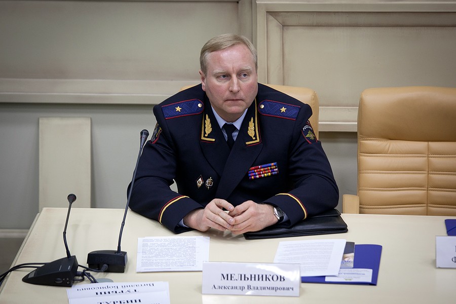 Капитаны против генералов Капитаны против генералов
